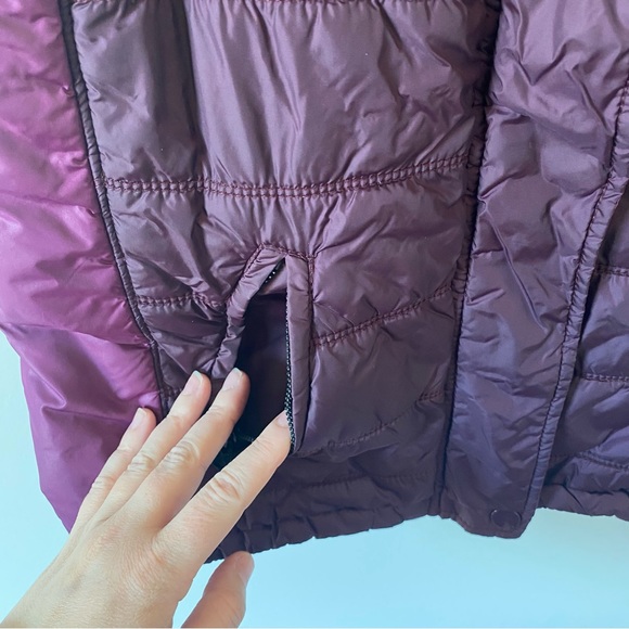 American Eagle Puffer Vest size medium - Picture 6 of 9